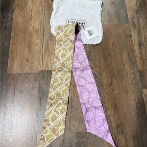 Coach Reversible Pink andTan Patterned Scarft - Twilly NWT 100% Silk